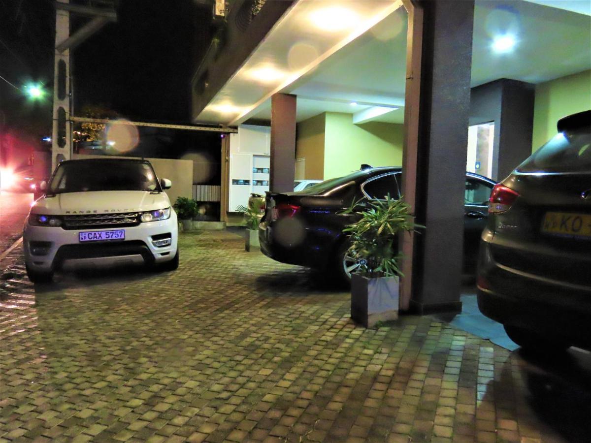 Vivas Residencies Luxury Apartments Dehiwala-Mount Lavinia Екстериор снимка