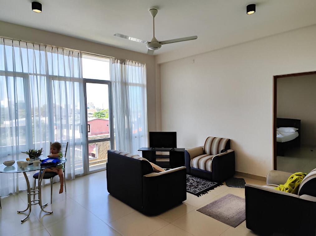 Vivas Residencies Luxury Apartments Dehiwala-Mount Lavinia Екстериор снимка